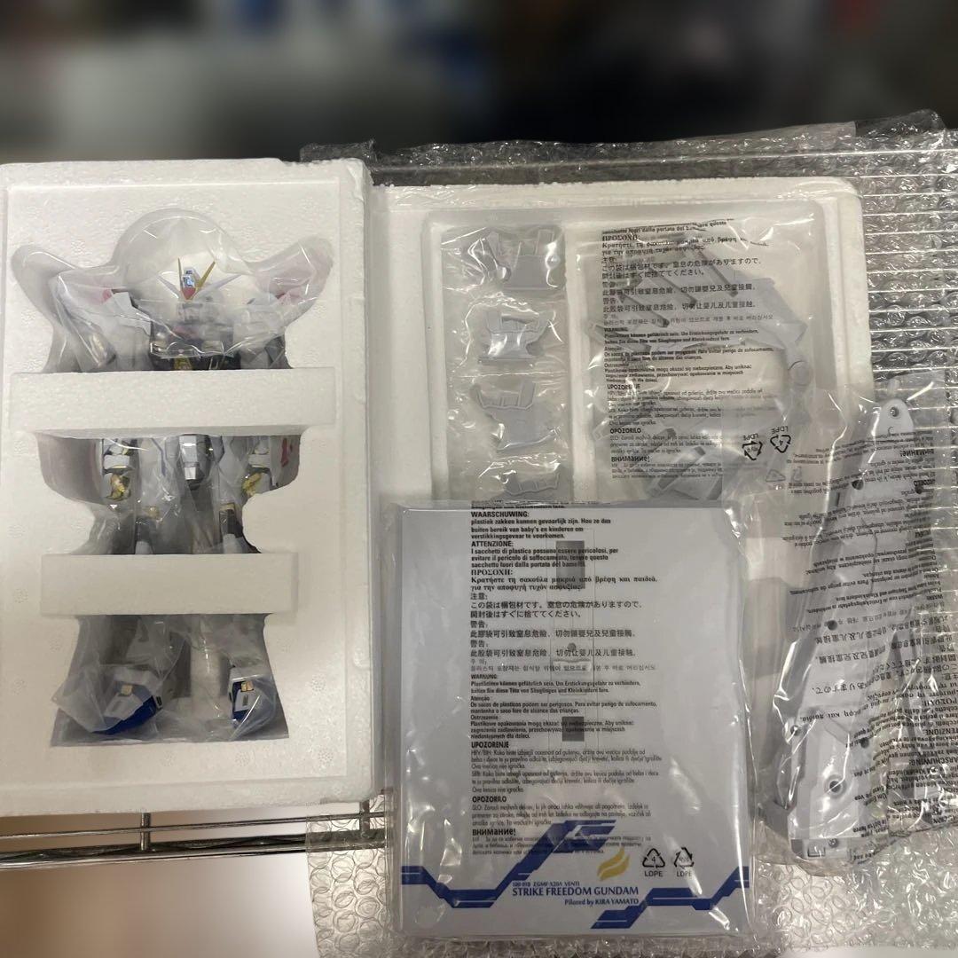 し*あ様 メタルビルド ストライクフリーダムガンダム+光の翼セット　開封品