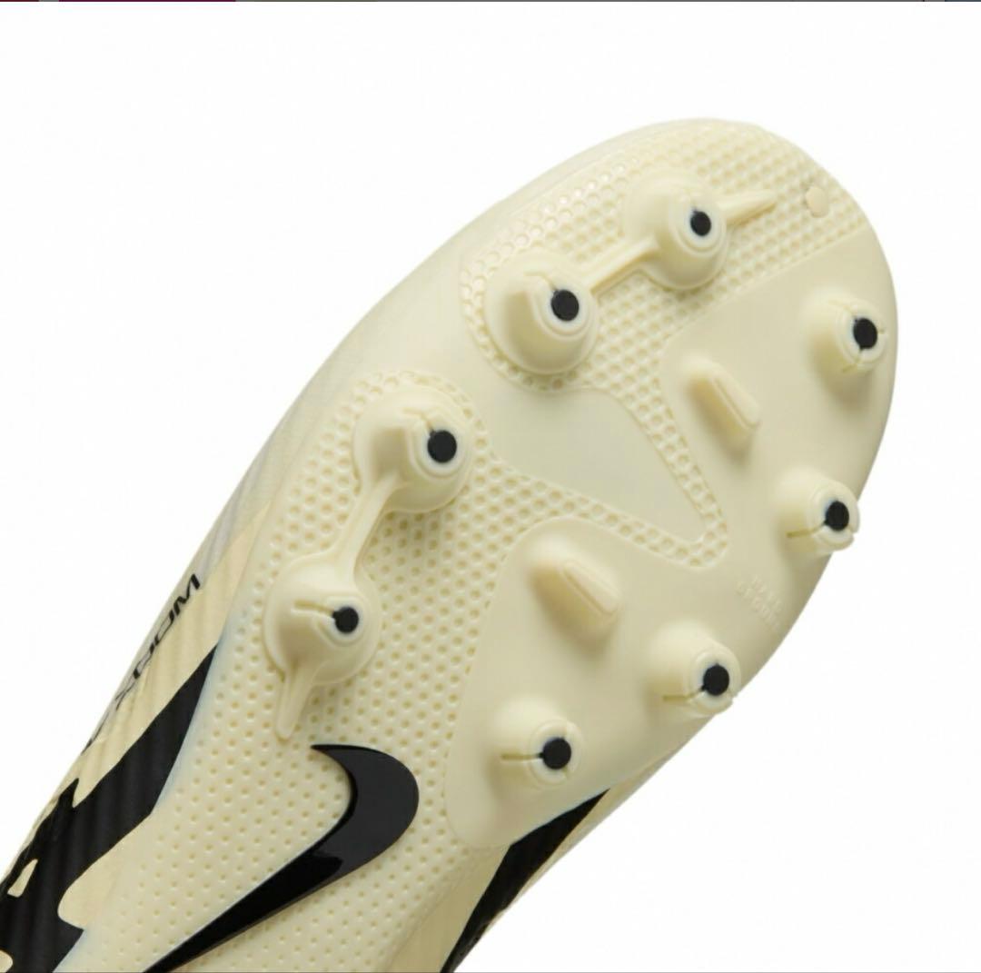 Nike サッカースパイク クリーム×ブラック 24.0cm《新品》
