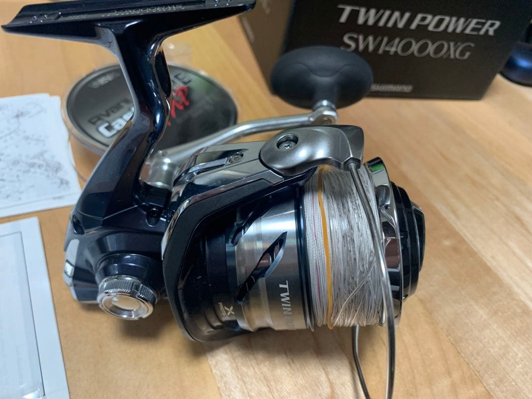 SHIMANO TWIN POWER SW 14000XG 予備スプールつき