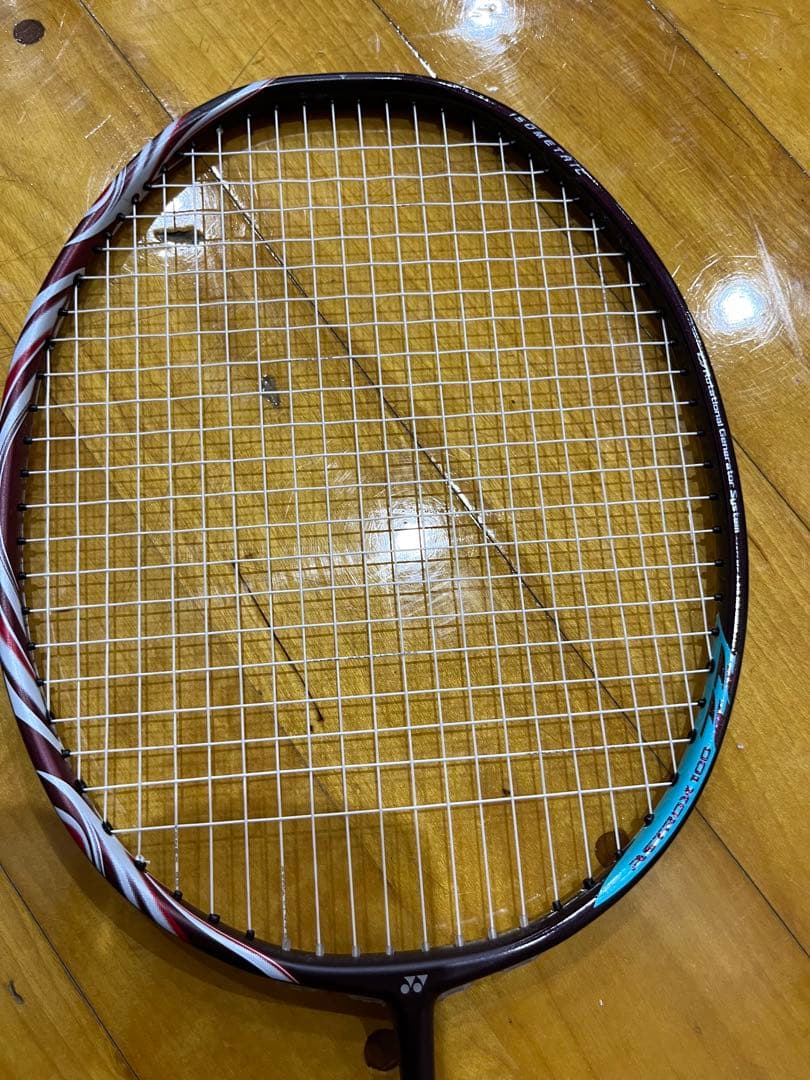 YONEX アストロクス100zz