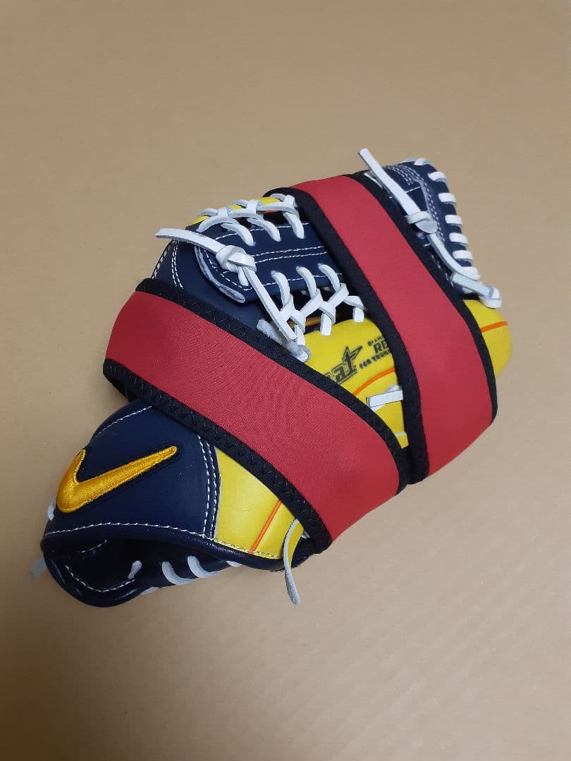 美品NIKEオールラウンド軟式グローブ
