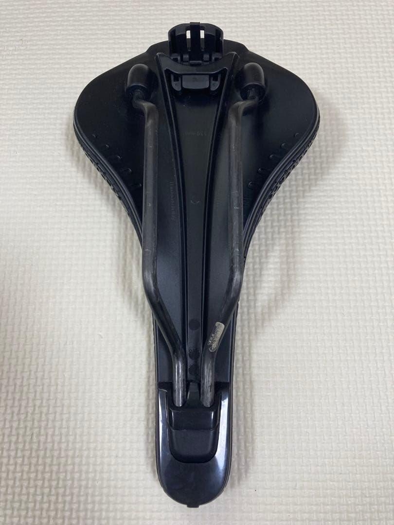 【フィジーク】アンタレス　ヴァーサス　エボ R1 アダプティブ