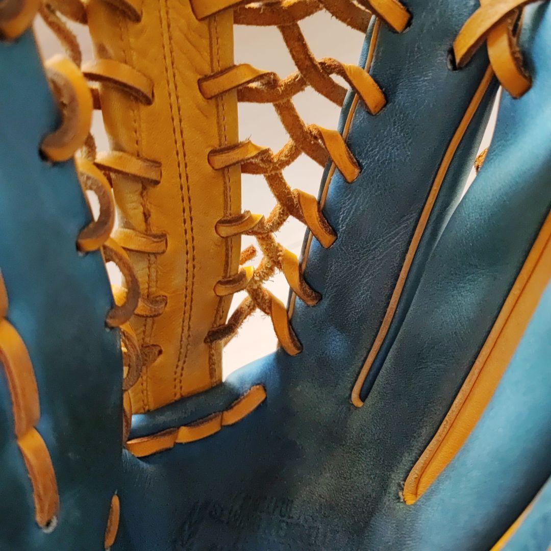ハタケヤマ 硬式野球グローブ 青黄色 外野手右