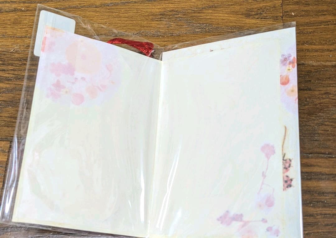 hallmark　しおりつき　多目的