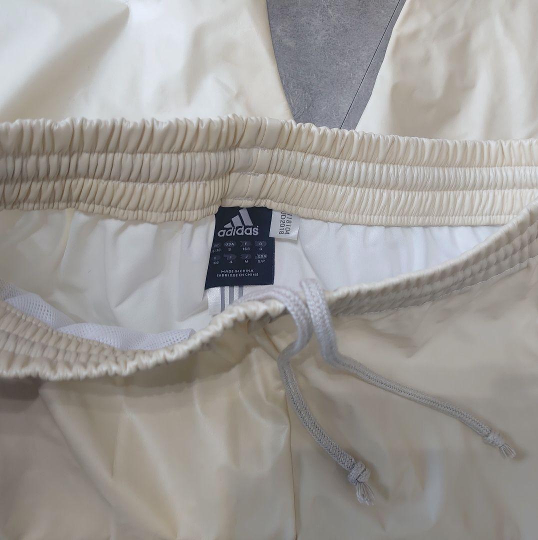 adidas　アディダス　ピステ　厚手　防寒着　観戦着にも