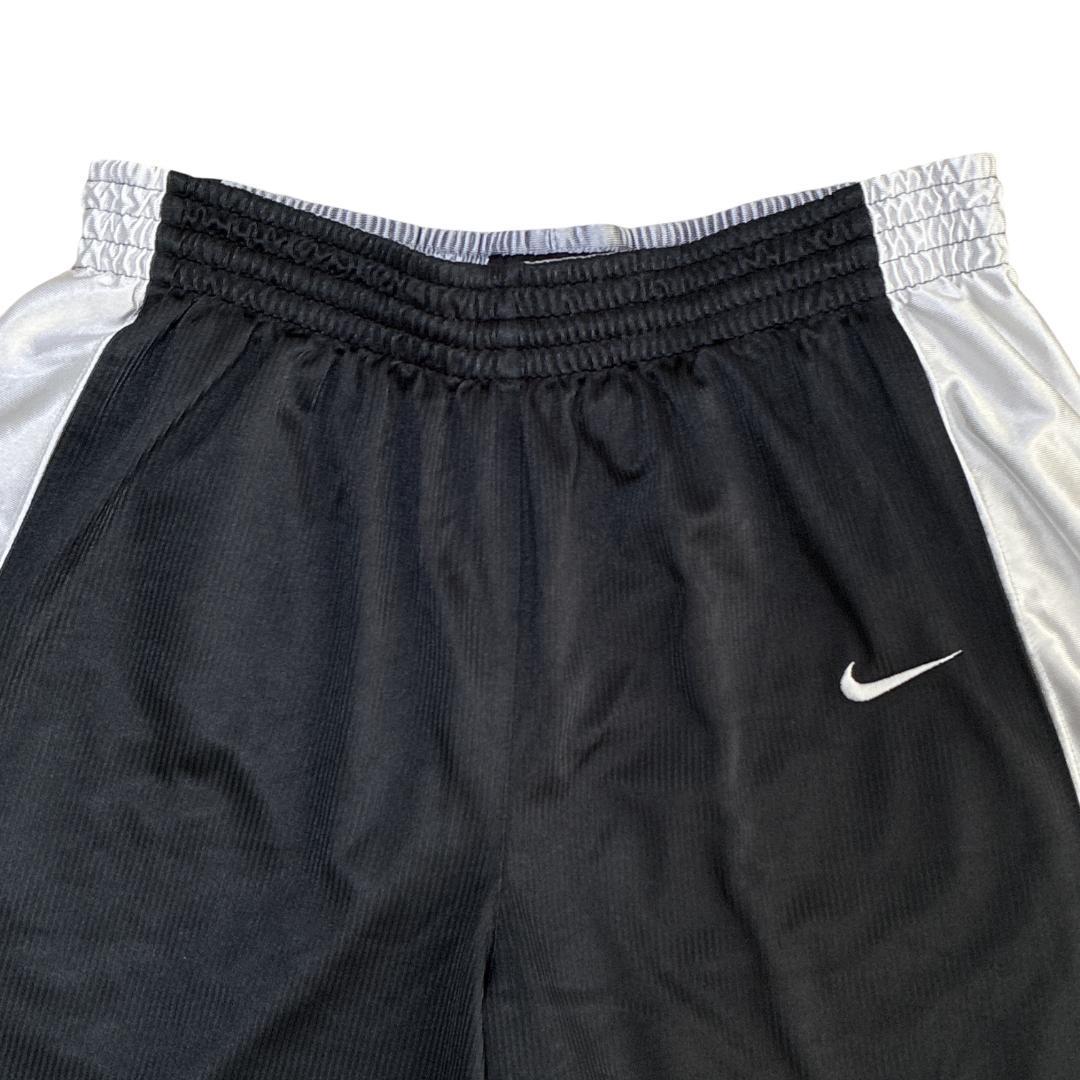 NIKE ナイキ バスケパンツ バスパン ハーフパンツ 刺繍ロゴ 黒 切替 L