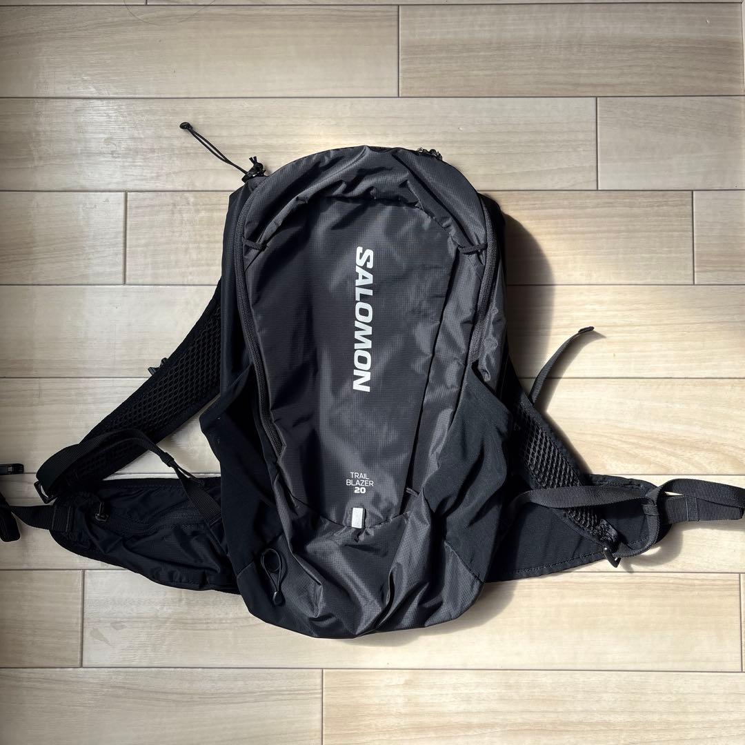 【かなり美品】SALOMON TRAIL BLAZER 20 ブラック