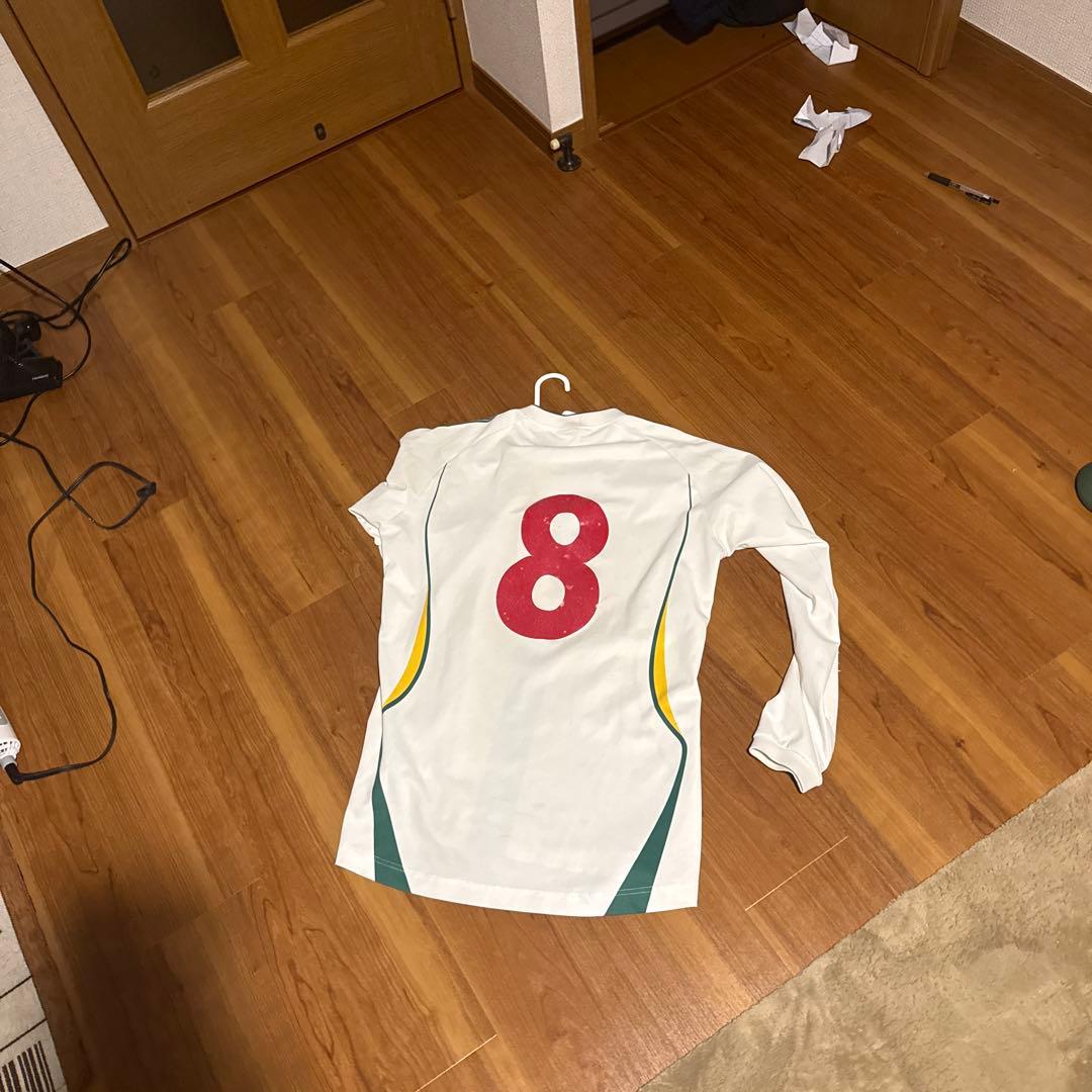静岡学園ユニホーム8番