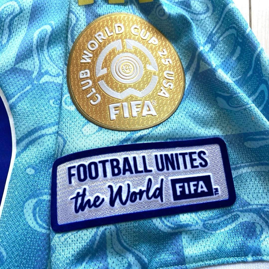 ユヴェントス adidas ユルティズ 10番 サッカーユニフォーム