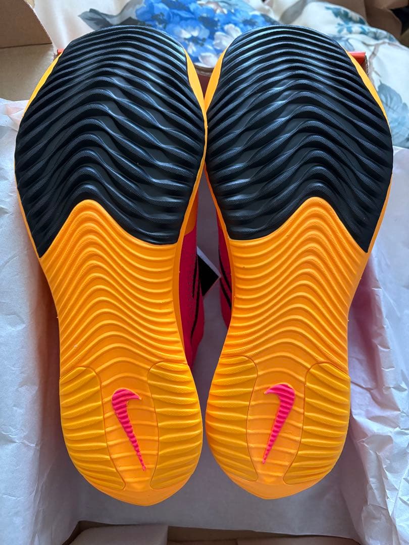 新品未使用　NIKE ズームXストリークフライ　25.5cm