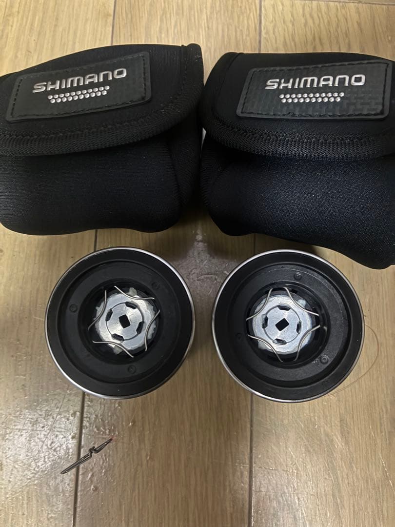 ストラディック23 4000xg換えスプール×2 ケース付　peライン付き