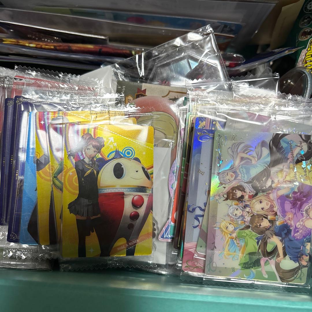 ジャンル多数　まとめ売り　約250点ほど　缶バッジ　鬼滅　イナイレ