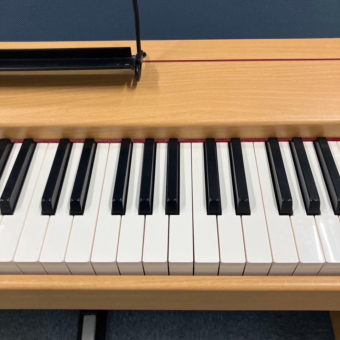 電子ピアノ　Roland F-90