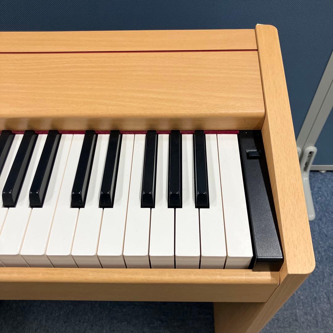 電子ピアノ　Roland F-90