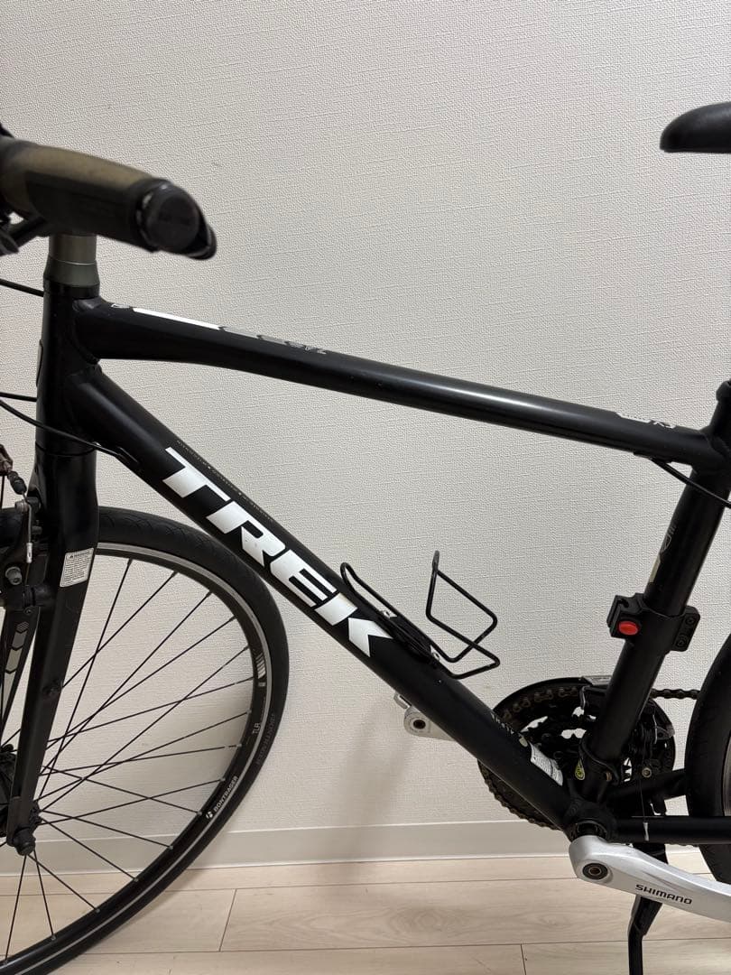 クロスバイク　TREK FX 7.4 トレック　FX 7.4