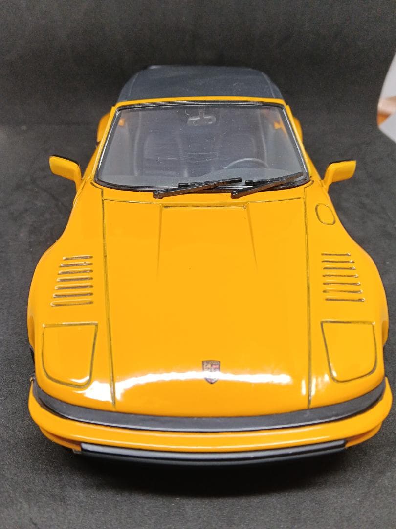 ポルシェ911ターボ　フラットノーズ　1/18