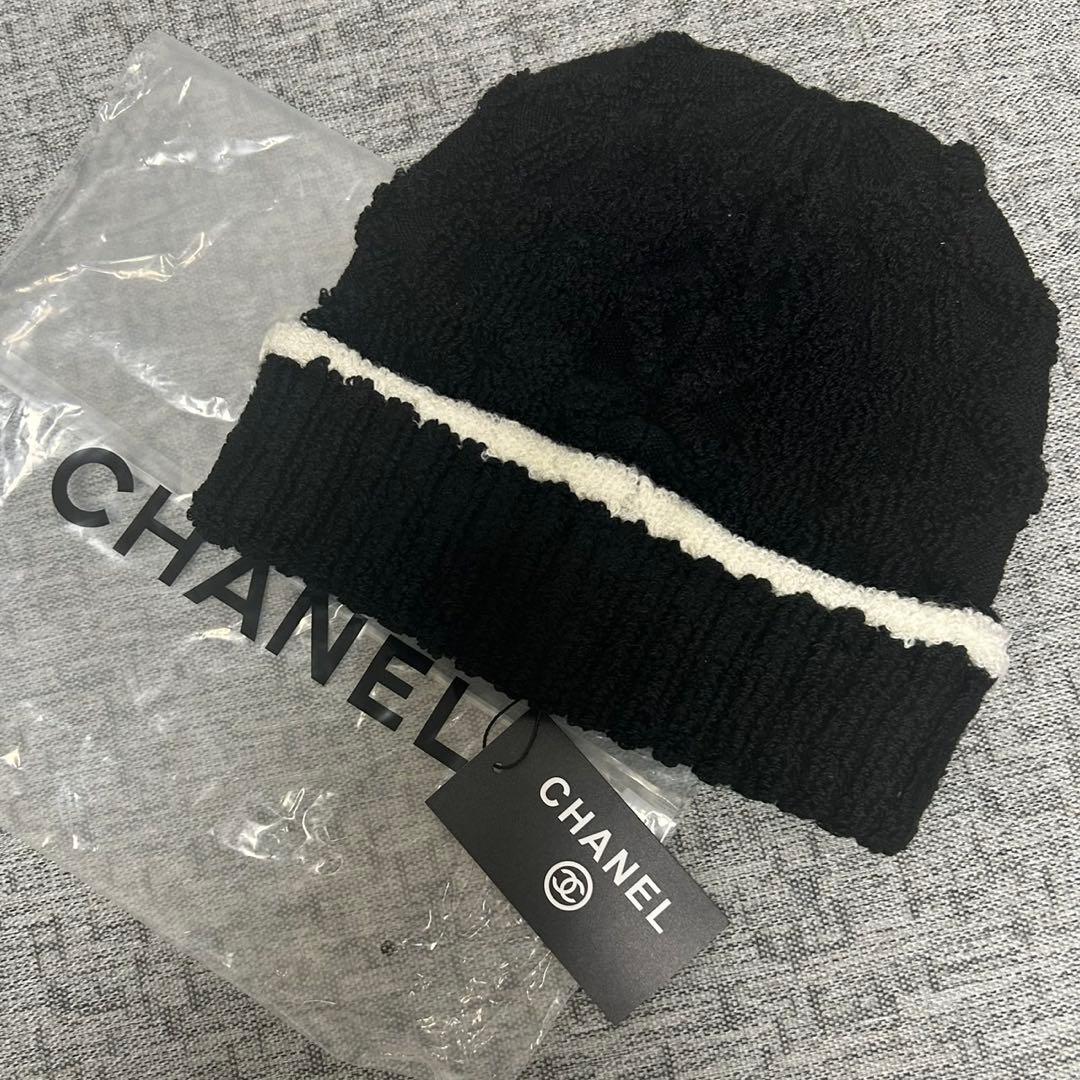 未使用　CHANELノベルティニット帽