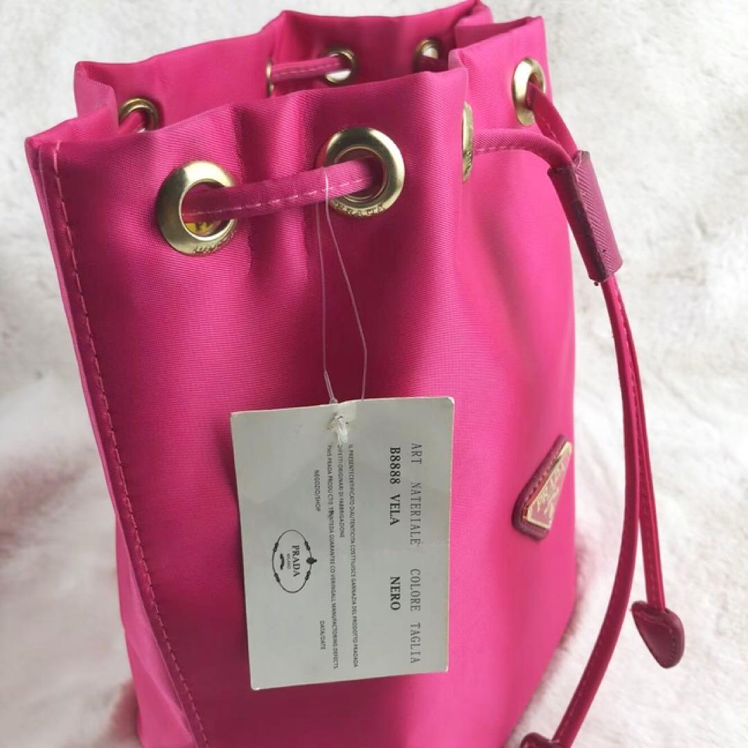 ✨PRADA ノベルティ 巾着型 ナイロン ポーチ ピンク✨