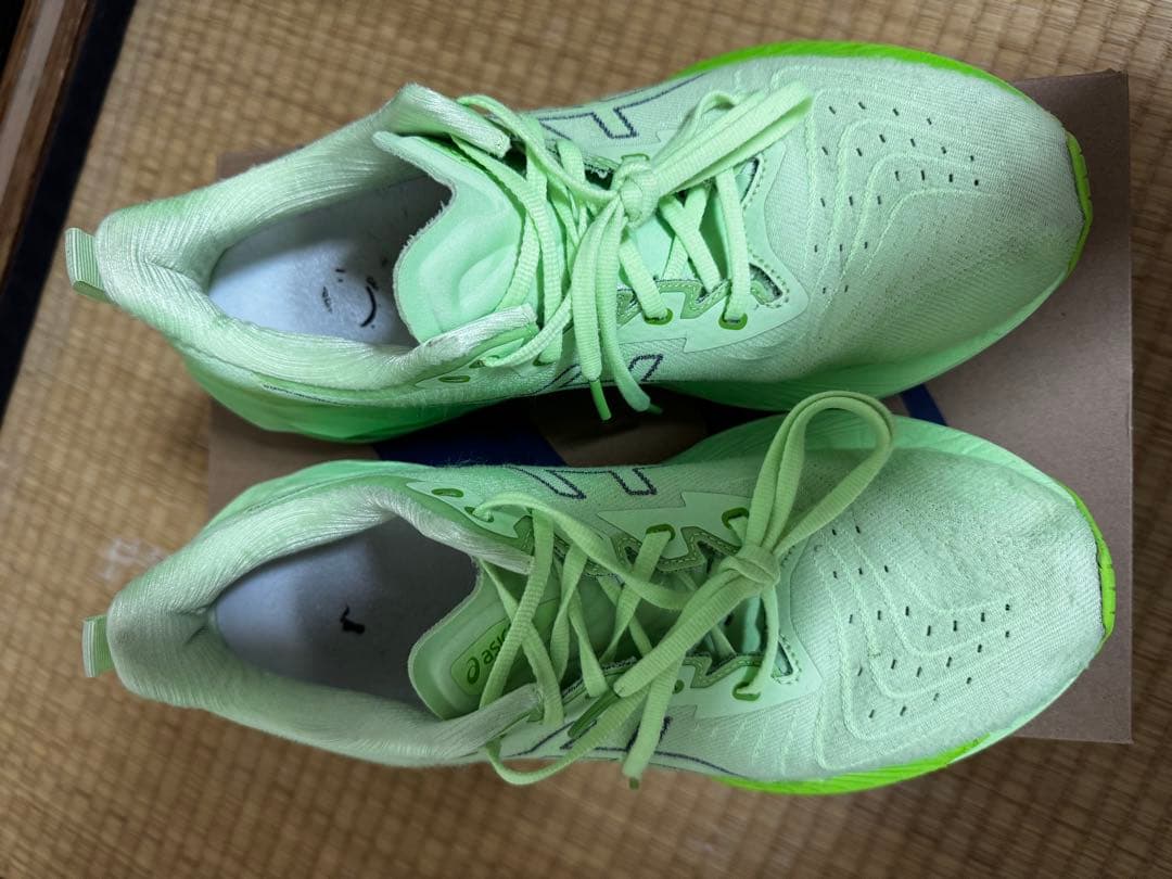 スパイク・シューズ asics NOVABLAST 4