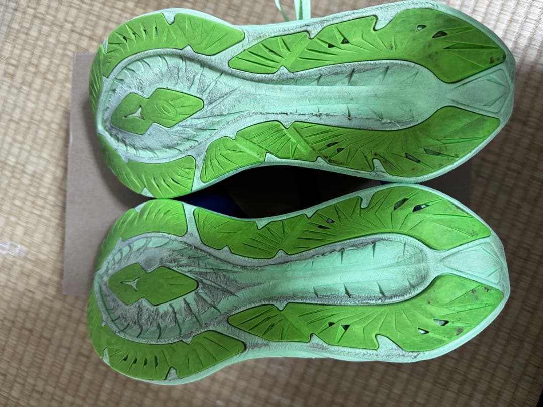 スパイク・シューズ asics NOVABLAST 4