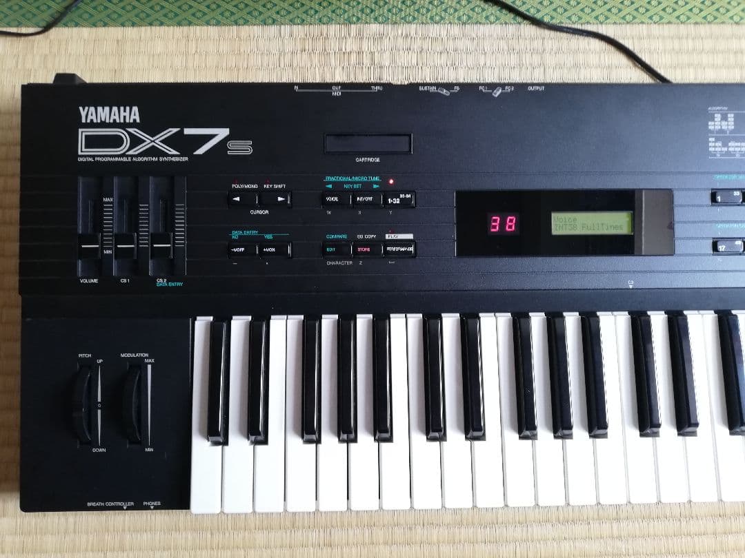 YAMAHA DX7s シンセサイザー ・動作品・電池交換済み