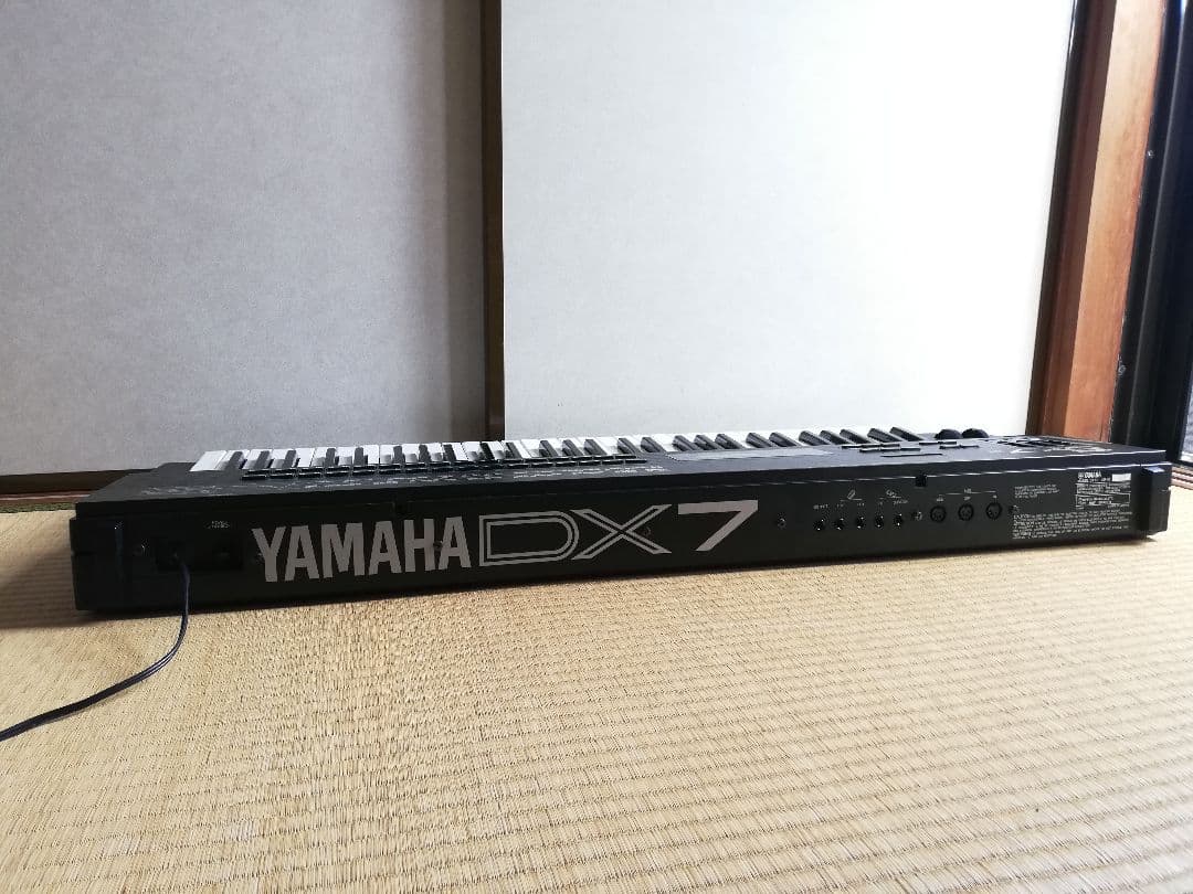 YAMAHA DX7s シンセサイザー ・動作品・電池交換済み