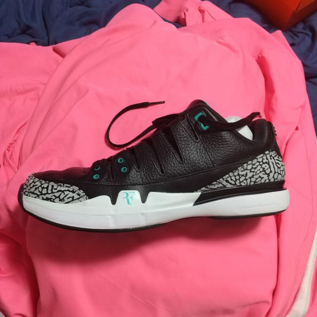 新品フェデラー着用モデルNike ZOOM VAPOR RF x AJ3