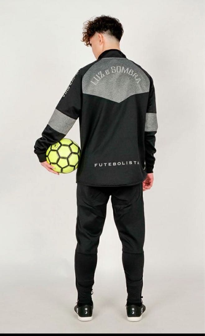 ルースイソンブラ SINGLEFACE JERSEY SUPERSLIM FIT