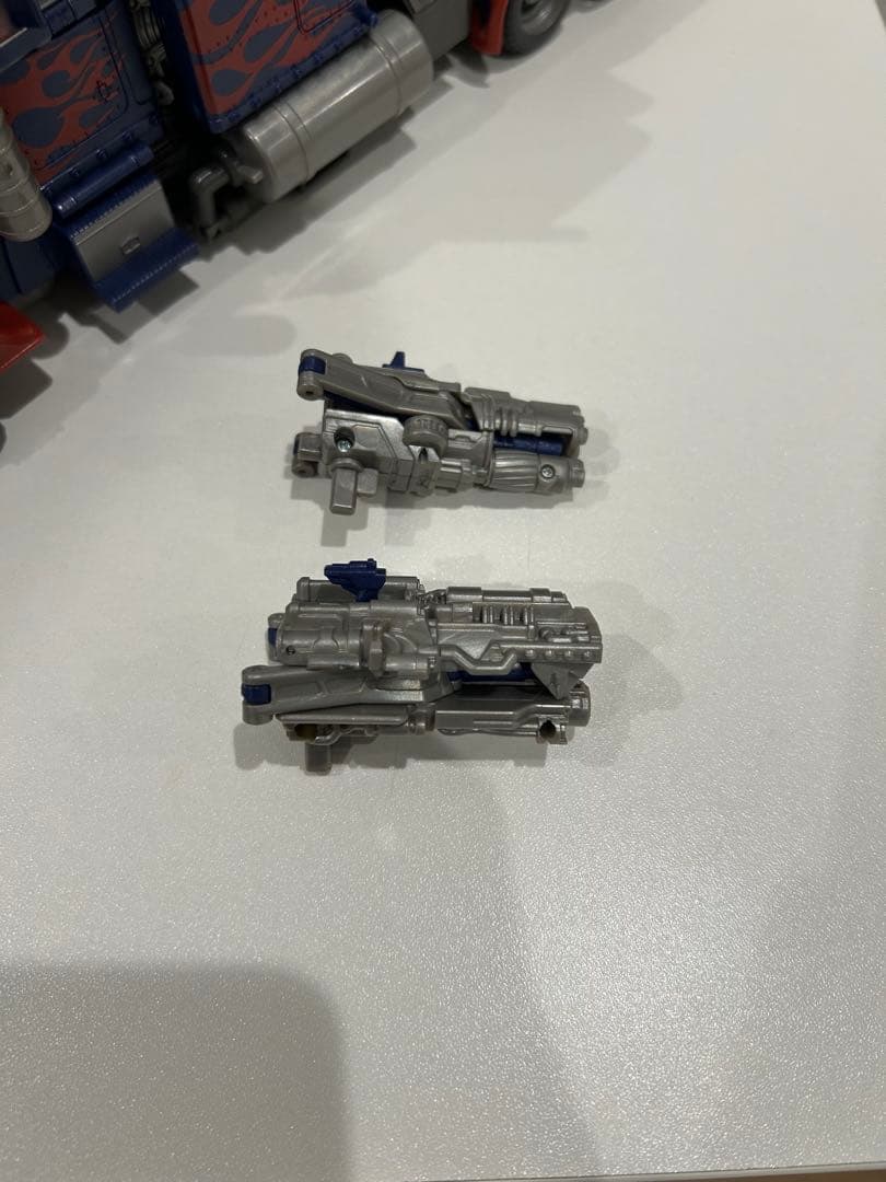 TF DA28　ストライカー　オプティマスプライム　トイザらス限定　ブレード付き