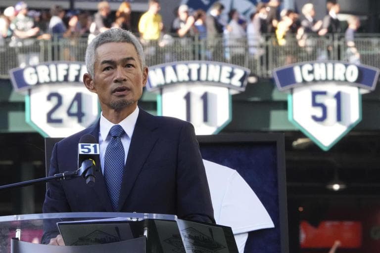 イチロー51背番号引退セレモニーGold淵記念パッチ付ホームジャージUS限定品