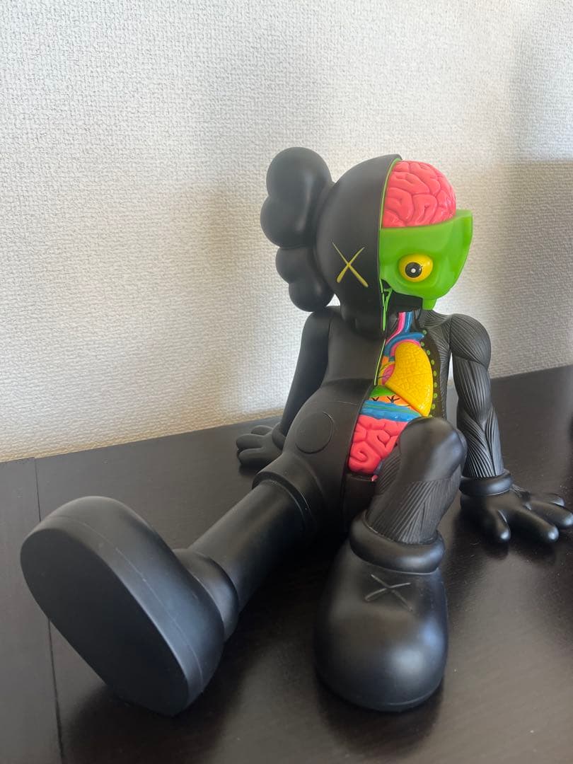 KAWS COMPANION (RESTING PLACE) 2013年製