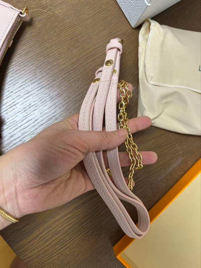 ミニポシェット　　クラッチバッグ　ピンク