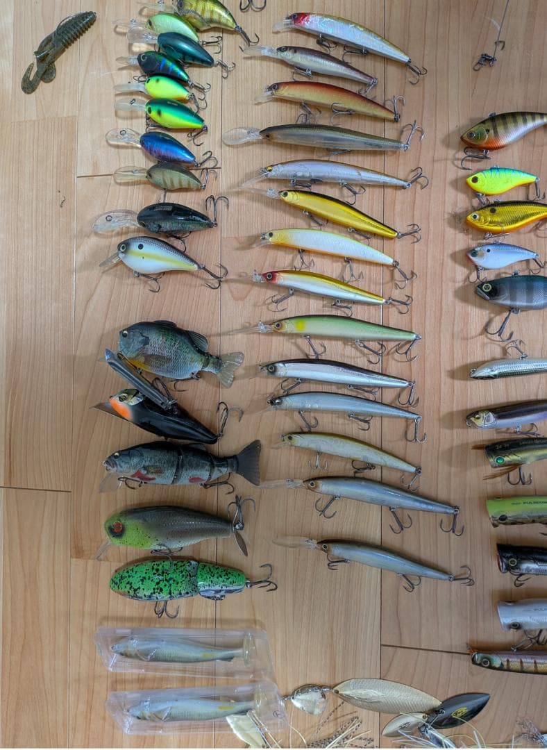 バス釣り引退セット・プラグ・ワーム大量