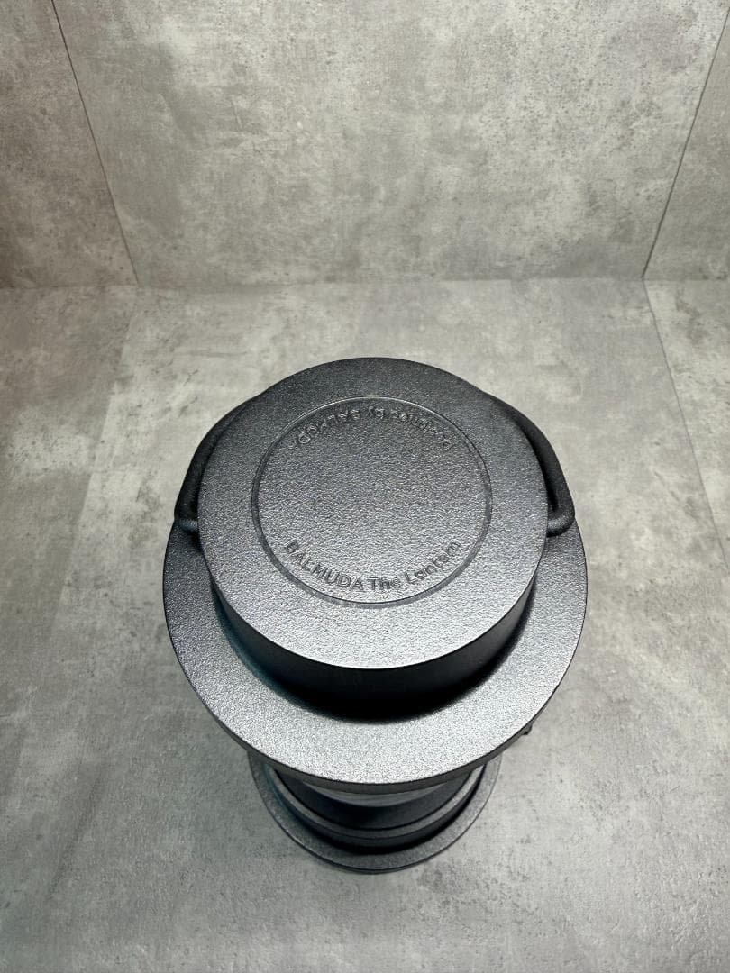 専用収納袋付き　BALMUDA バルミューダ LED ランタン L02A-BK