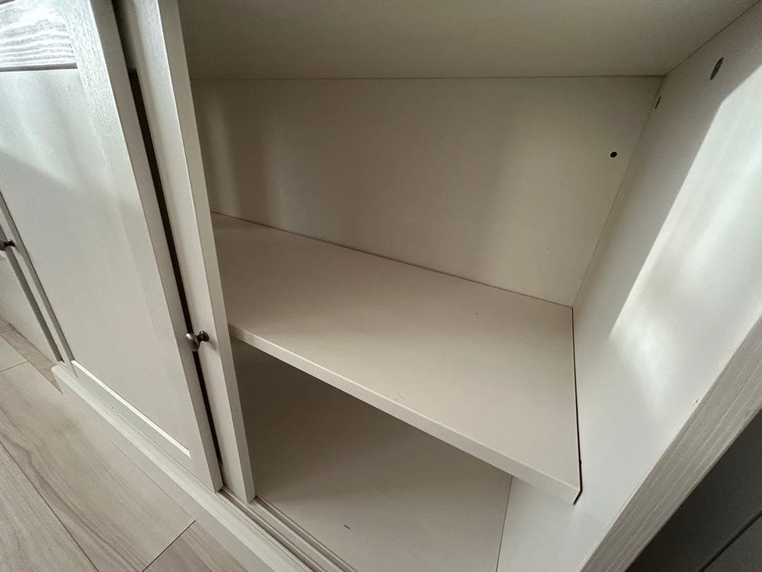 IKEA Havsta (ホワイトキャビネット)