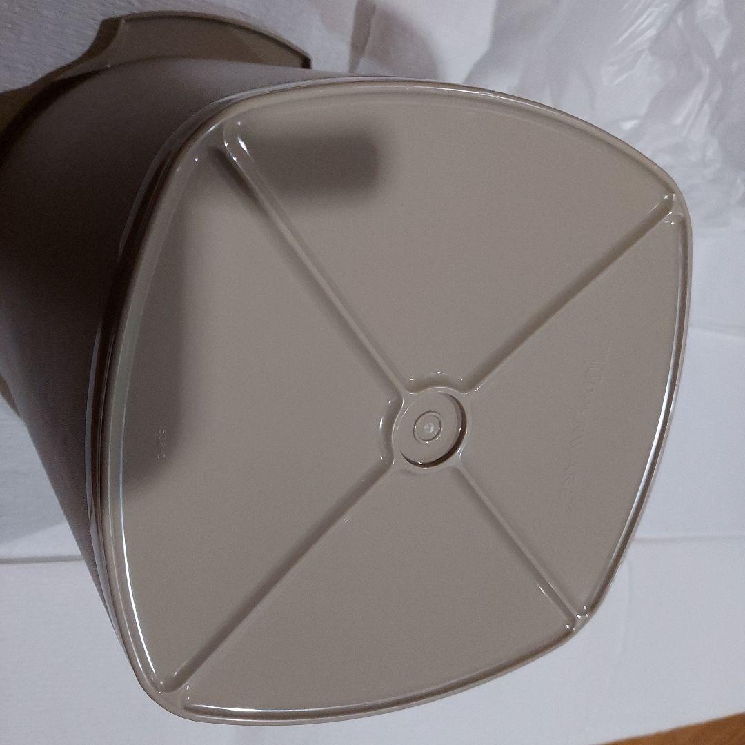 食品保存容器 プラスチック ジャイアント赤、マキシクィーン