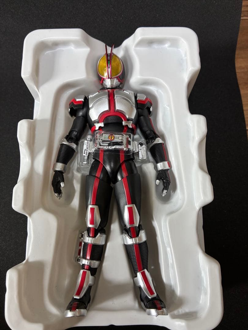 S.H.Figuarts 真骨彫　仮面ライダーファイズ