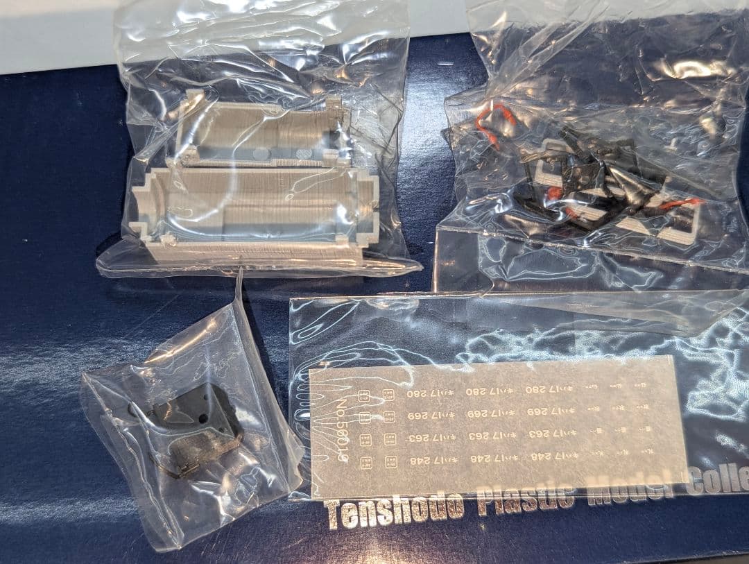 天賞堂　キハ17系気動車　キハ17 一般色 寒地型 【56019】　１６番ゲージ