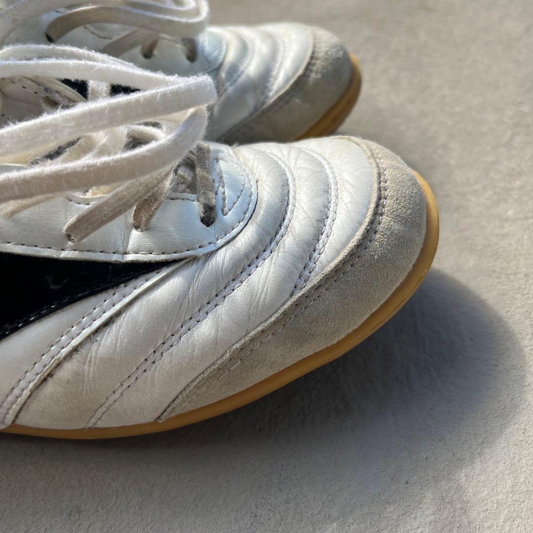 Mizuno Morelia サッカーシューズ ホワイト/ブラック/レッド