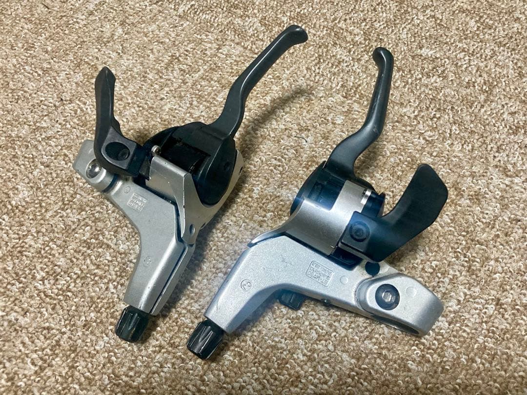 シマノ DEORE XT ST-M760 デュアルコントロールレバー 3×9速