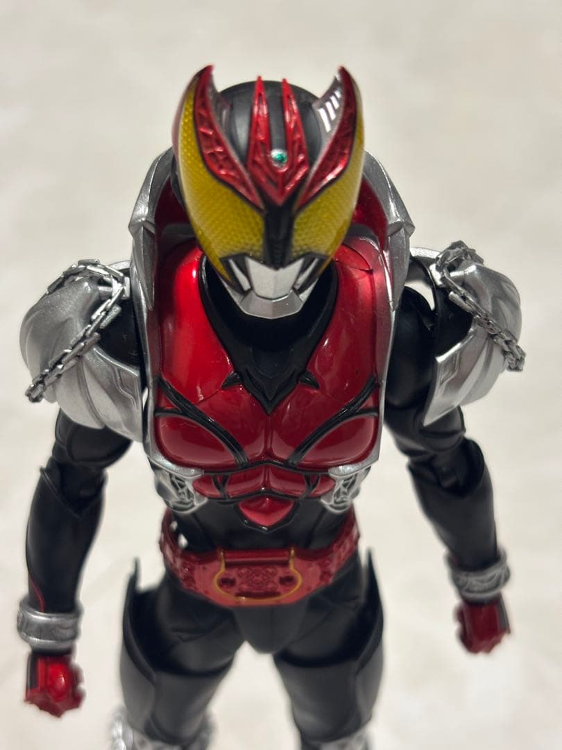 S.H.Figuarts（真骨彫製法）仮面ライダーキバ キバフォーム開封品