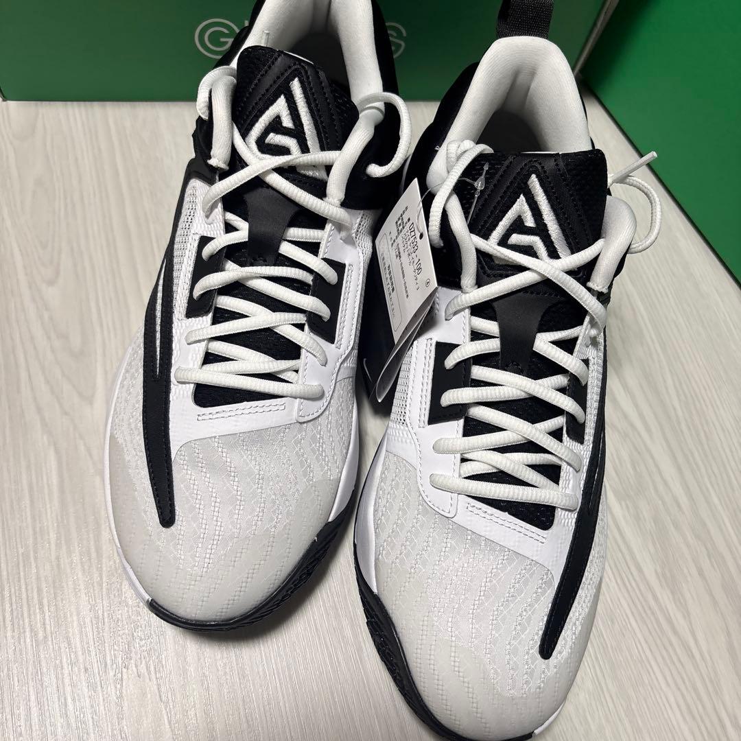 NIKE ナイキ ヤニス イモータリティ 3 28cm