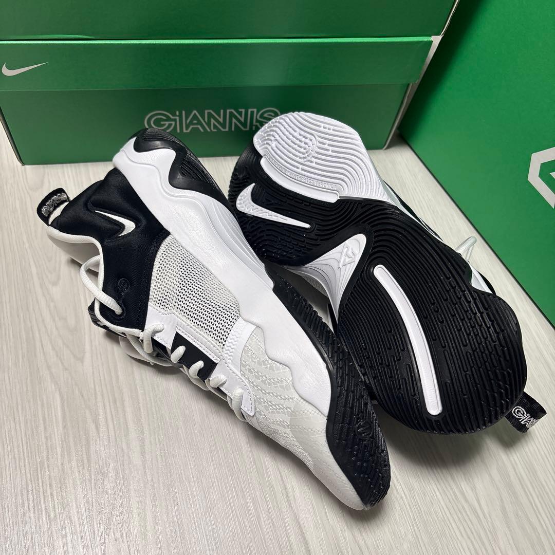 NIKE ナイキ ヤニス イモータリティ 3 28cm