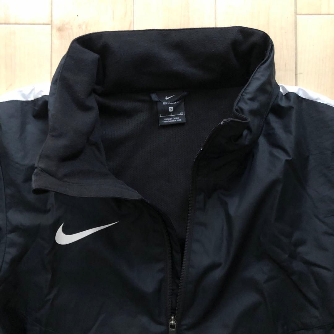 [防風]　Nike アカデミー シールドテック ジャケットS