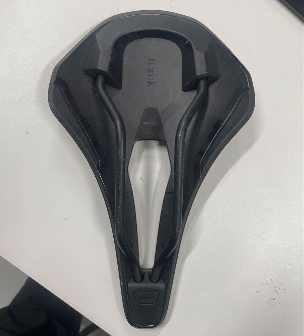 fizik アルゴ VENTO 150㎜ バイク サドル