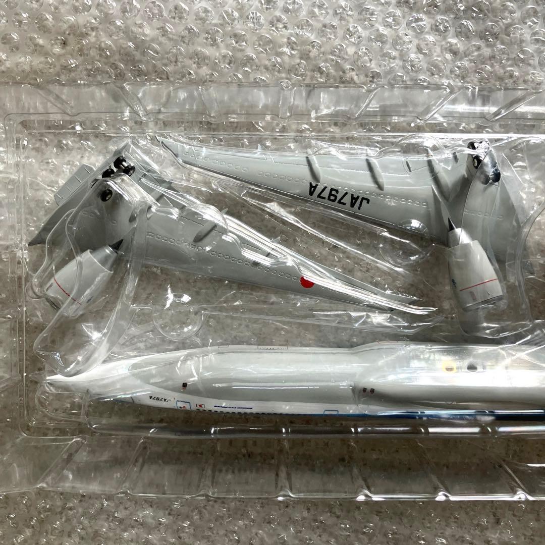 【NEW】ANA 777-300ER スナップフィット 1/200 【匿名新品】