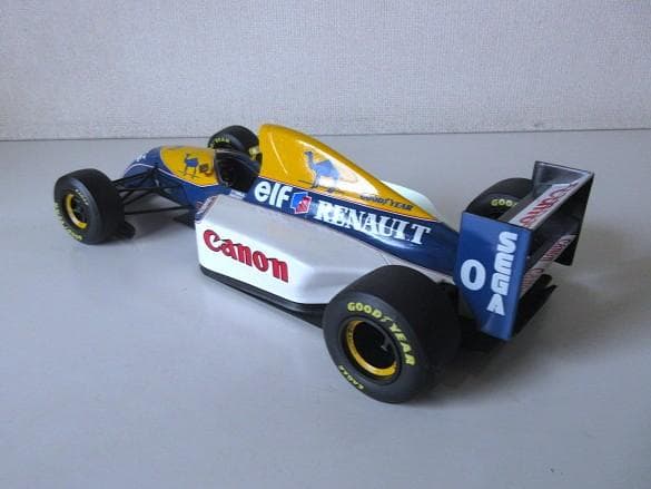 特価 MINICHAMPS 1/18 ウィリアムス ルノー FW14C D.ヒル