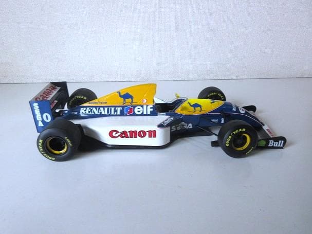 特価 MINICHAMPS 1/18 ウィリアムス ルノー FW14C D.ヒル