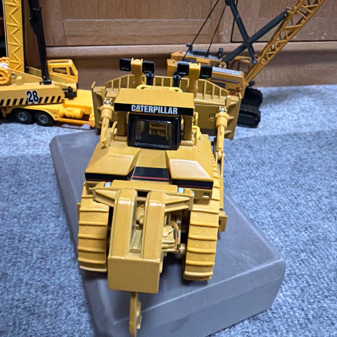 CATERPILLAR D11R 1/50 ミニカー