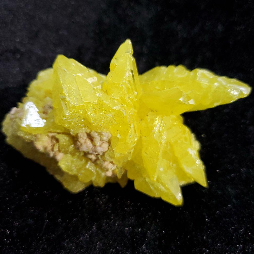 希少天然サルファーカルサイト共生自然硫黄石　美品